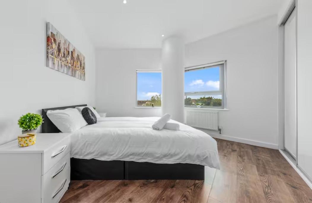 Delta 2 Bedroom Flat In London Dp102 Croydon Exterior photo